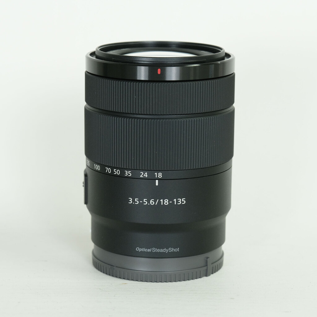 SONY E 18-135mm F3.5-5.6 OSS SEL18135