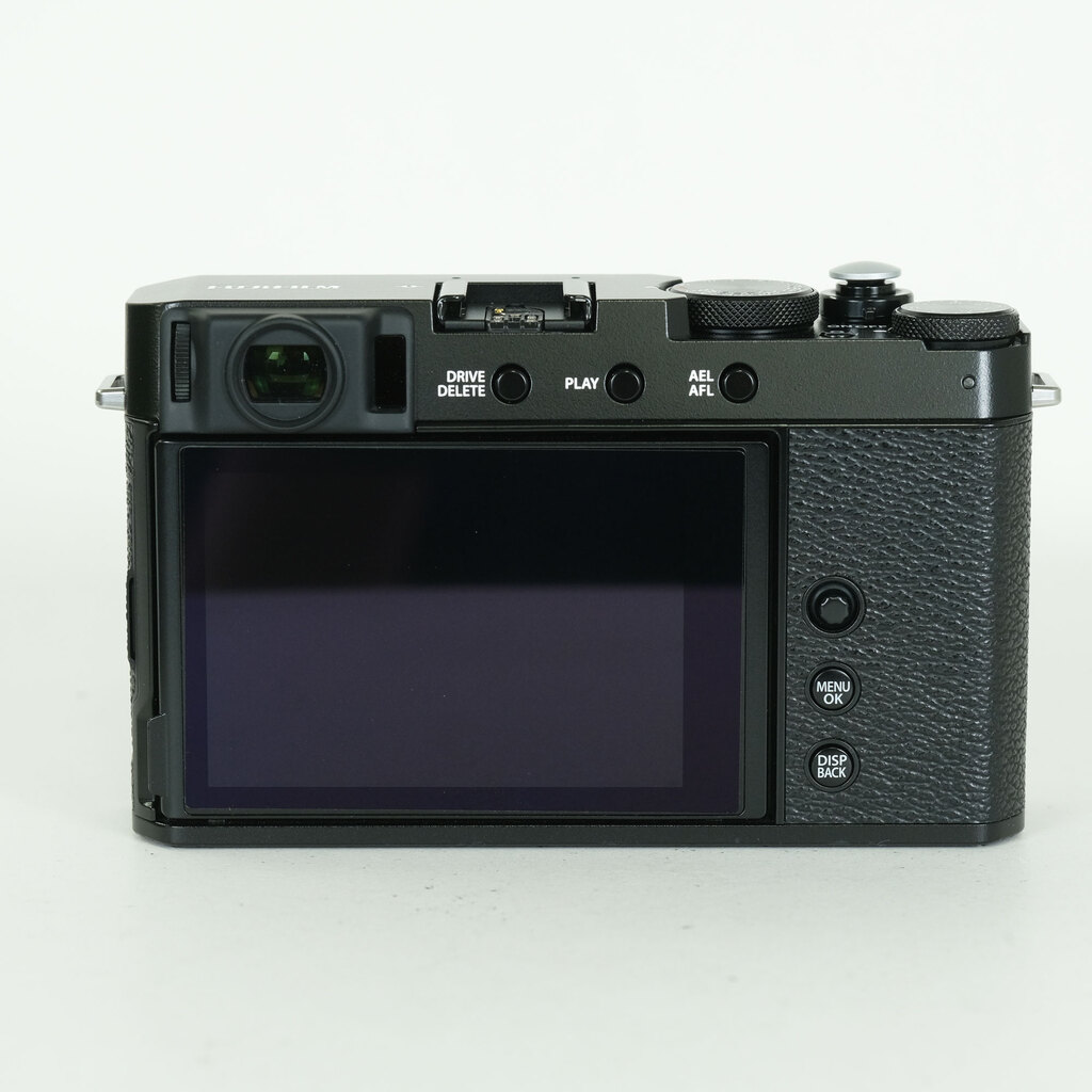 FUJIFILM X-E4