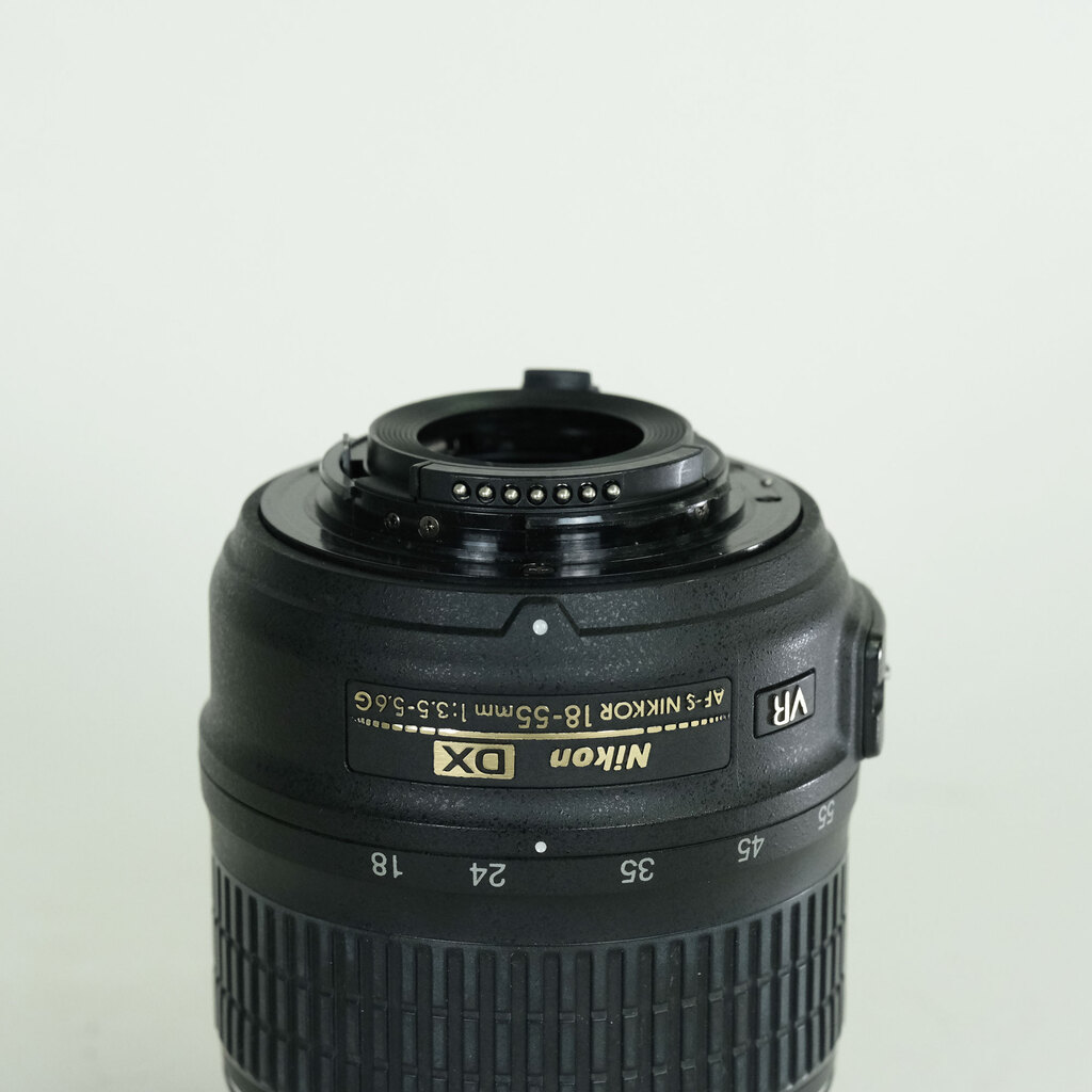 Nikon AF-S DX NIKKOR 18-55mm F3.5-5.6 G VR