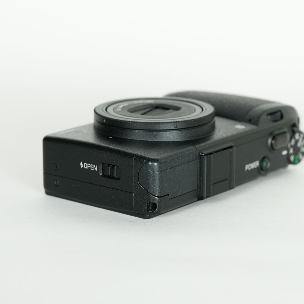 RICOH GR DIGITAL III