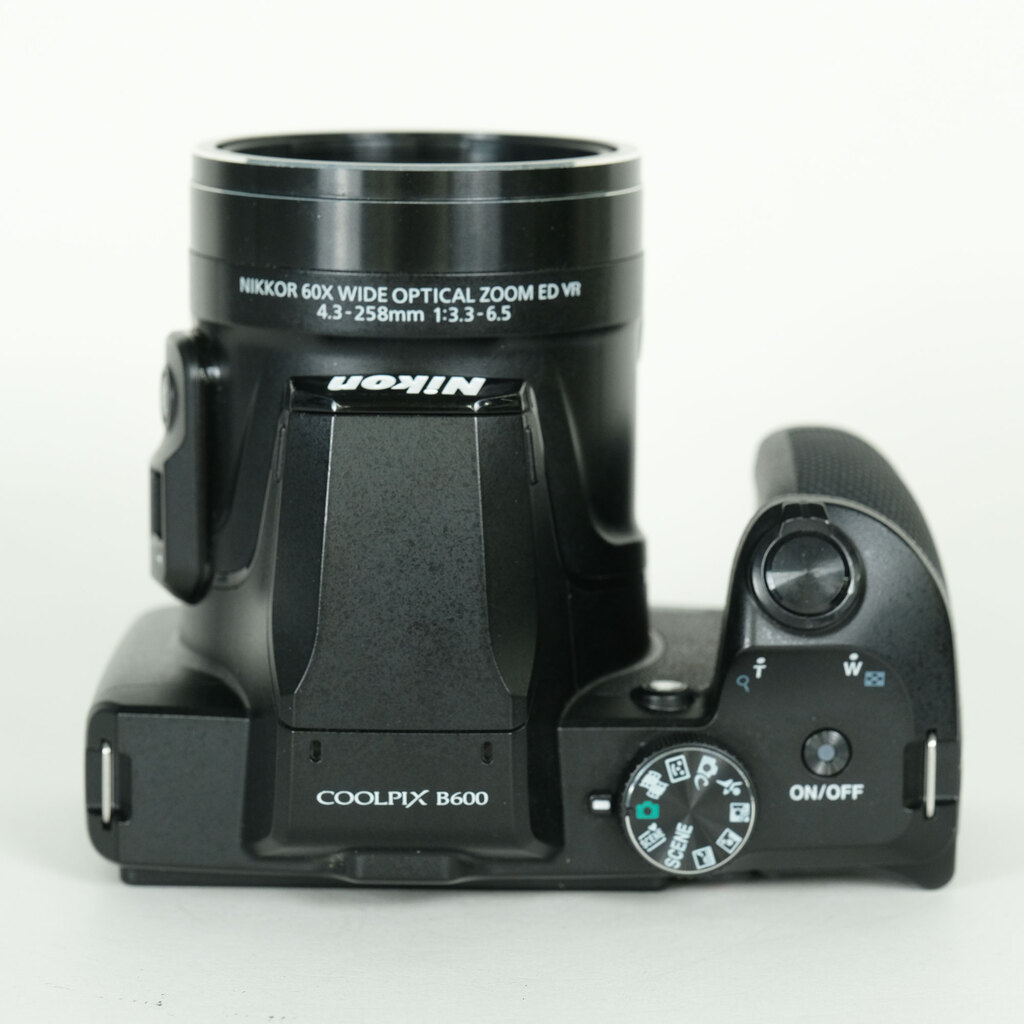 Nikon COOLPIX B600 ブラック Nikon COOLPIX B600 ブラック