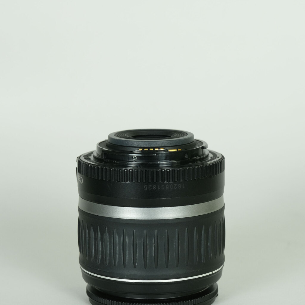 Canon EF-S 18-55mm F3.5-5.6 II USM