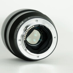 SONY FE 85mm F1.8 SEL85F18