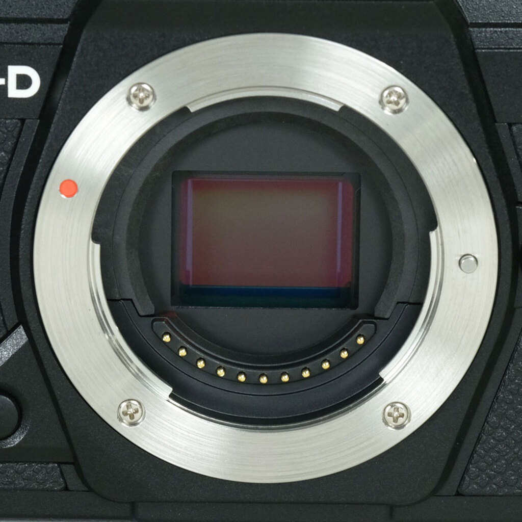 OLYMPUS OM-D E-M5 Mark III