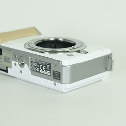 OLYMPUS PEN Lite E-PL1 ボディ ホワイト OLYMPUS PEN Lite E-PL1 ボディ ホワイト