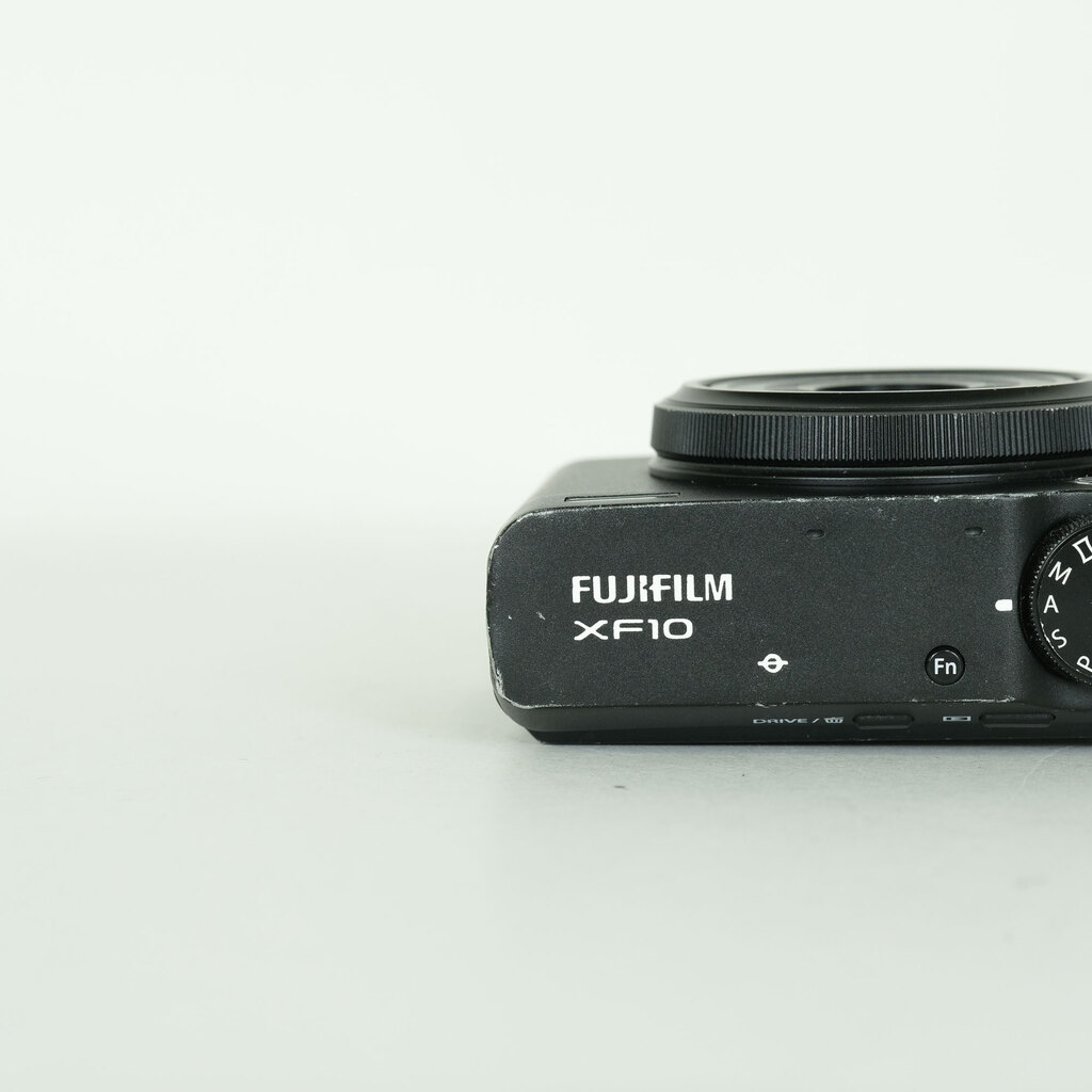 FUJIFILM XF10 ブラック