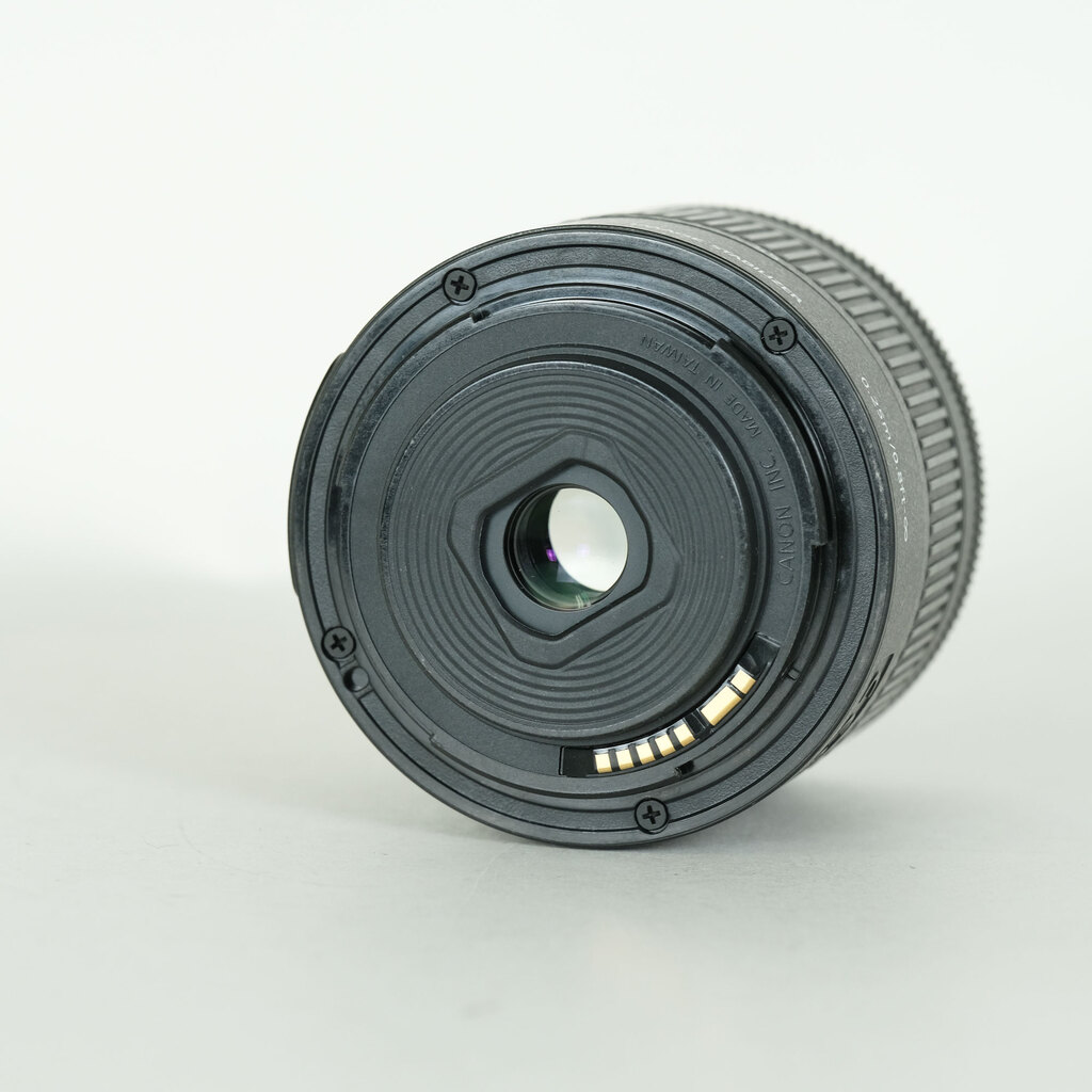 Canon EF-S18-55mm F4-5.6 IS STM