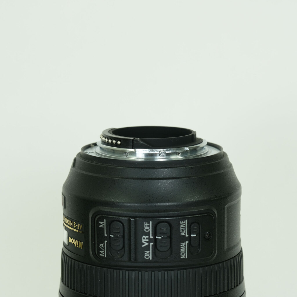 Nikon AF-S VR Zoom-Nikkor 70-300mm F4.5-5.6G IF-ED