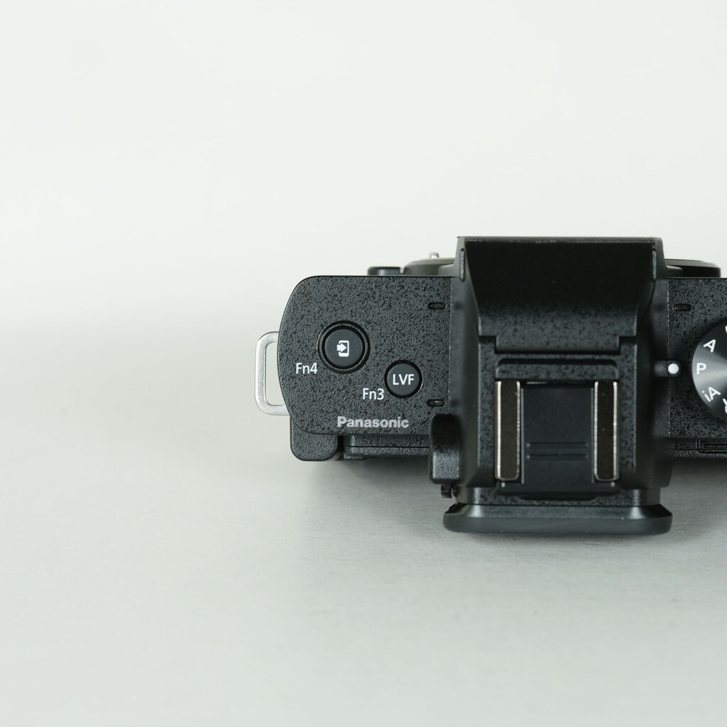 Panasonic LUMIX DC-G100D ボディの出品 | ONE SCENE（ワンシーン）