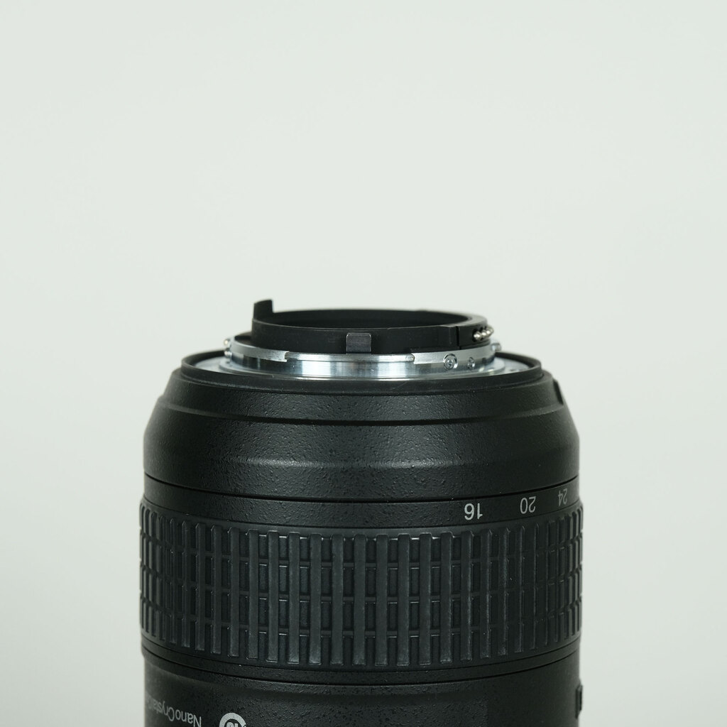 Nikon AF-S NIKKOR 16-35mm F4 G ED VR Nikon AF-S NIKKOR 16-35mm F4 G ED VR