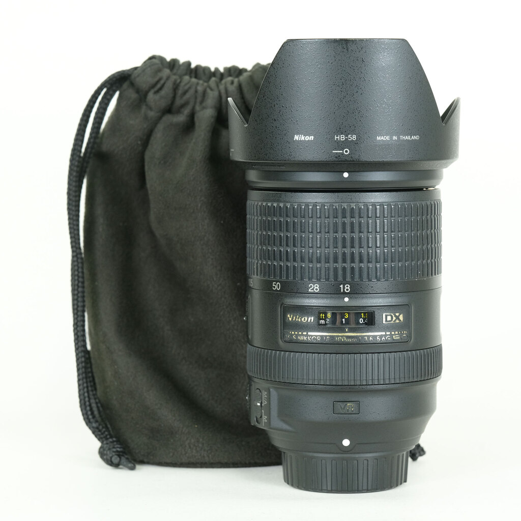 Nikon AF-S DX NIKKOR 18-300mm F3.5-5.6G ED VR
