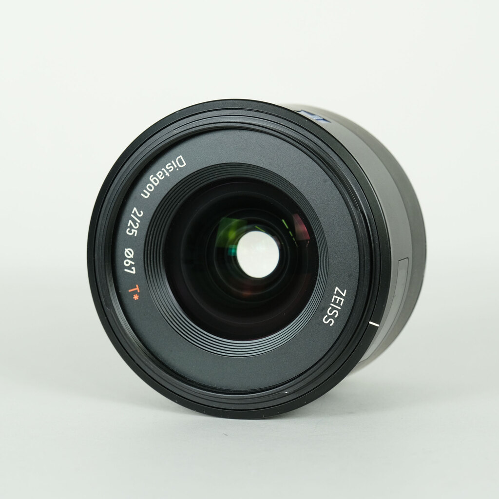 Carl Zeiss Batis 2/25 [ソニーE用]の出品 | ONE SCENE（ワンシーン）