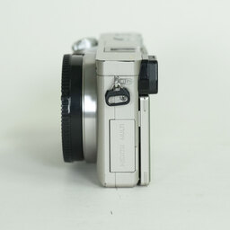 SONY α6000（ILCE-6000）