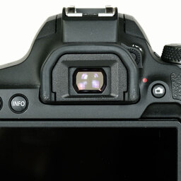 Canon EOS Kiss X10i