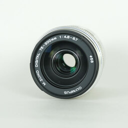 OLYMPUS M.ZUIKO ED75-300mm F4.8-6.7 シルバー