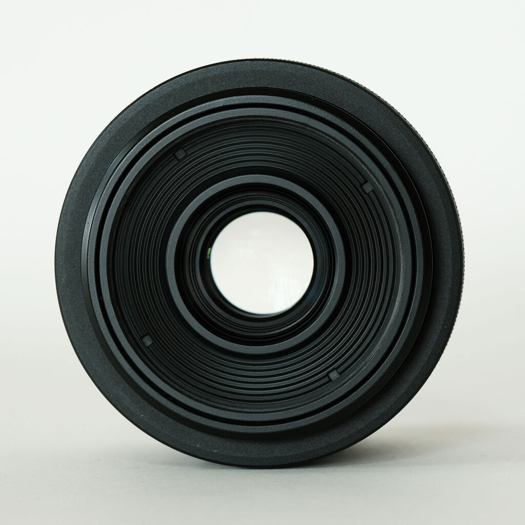 Canon RF35mm F1.8 MACRO IS STM