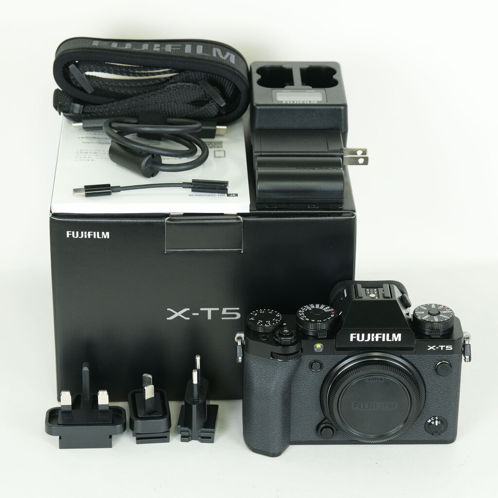 FUJIFILM X-T5