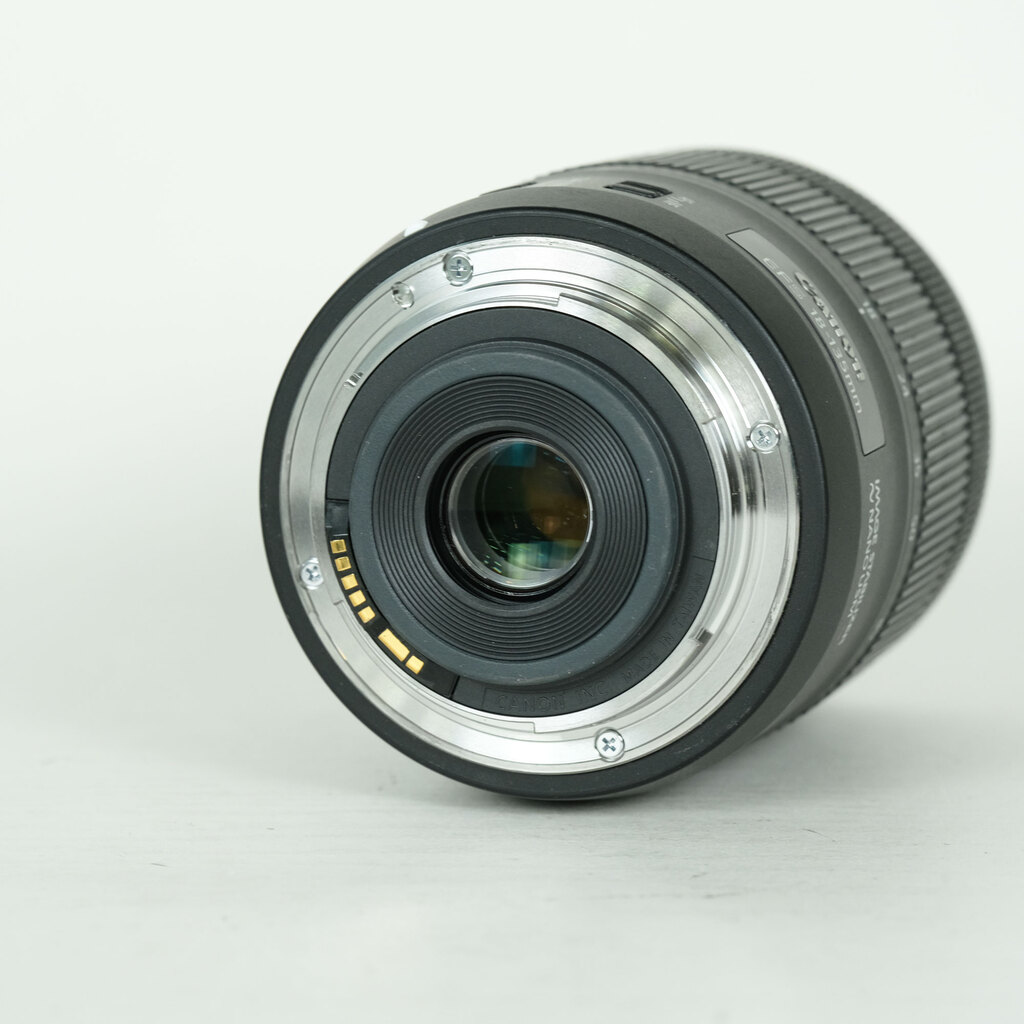 Canon EF-S18-135mm F3.5-5.6 IS USMの出品 | ONE SCENE（ワンシーン）
