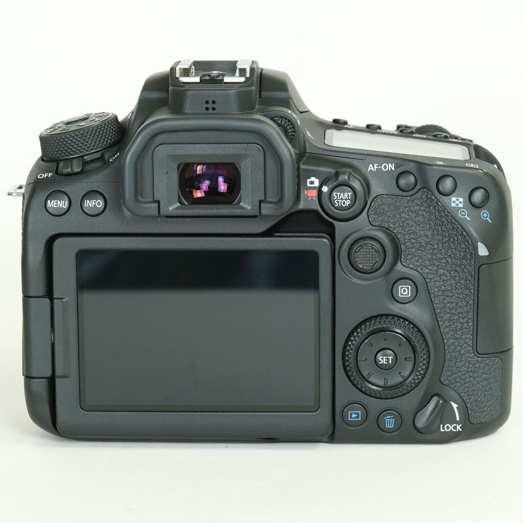 Canon EOS 90D