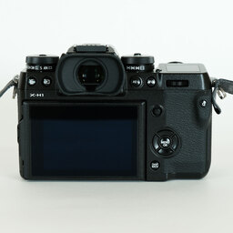 FUJIFILM X-H1