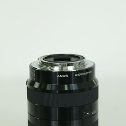 SONY E18-200mm F3.5-6.3 OSS LE SEL18200LE