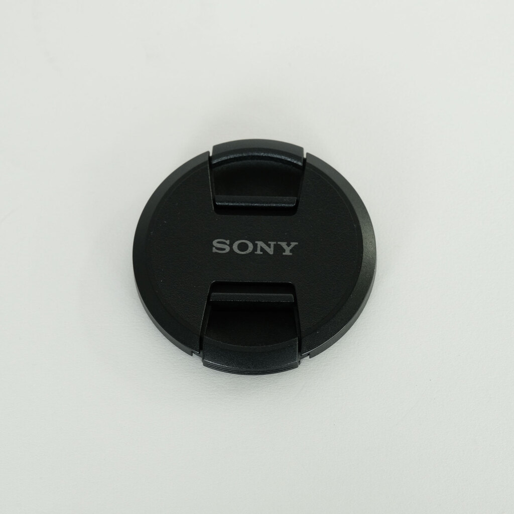 SONY E18-200mm F3.5-6.3 OSS SEL18200