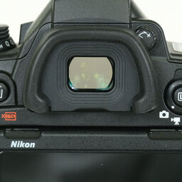 Nikon D780