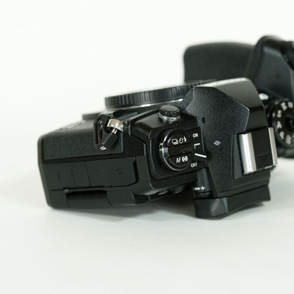 OLYMPUS OM-D E-M1 Mark IIIの出品 | ONE SCENE（ワンシーン）