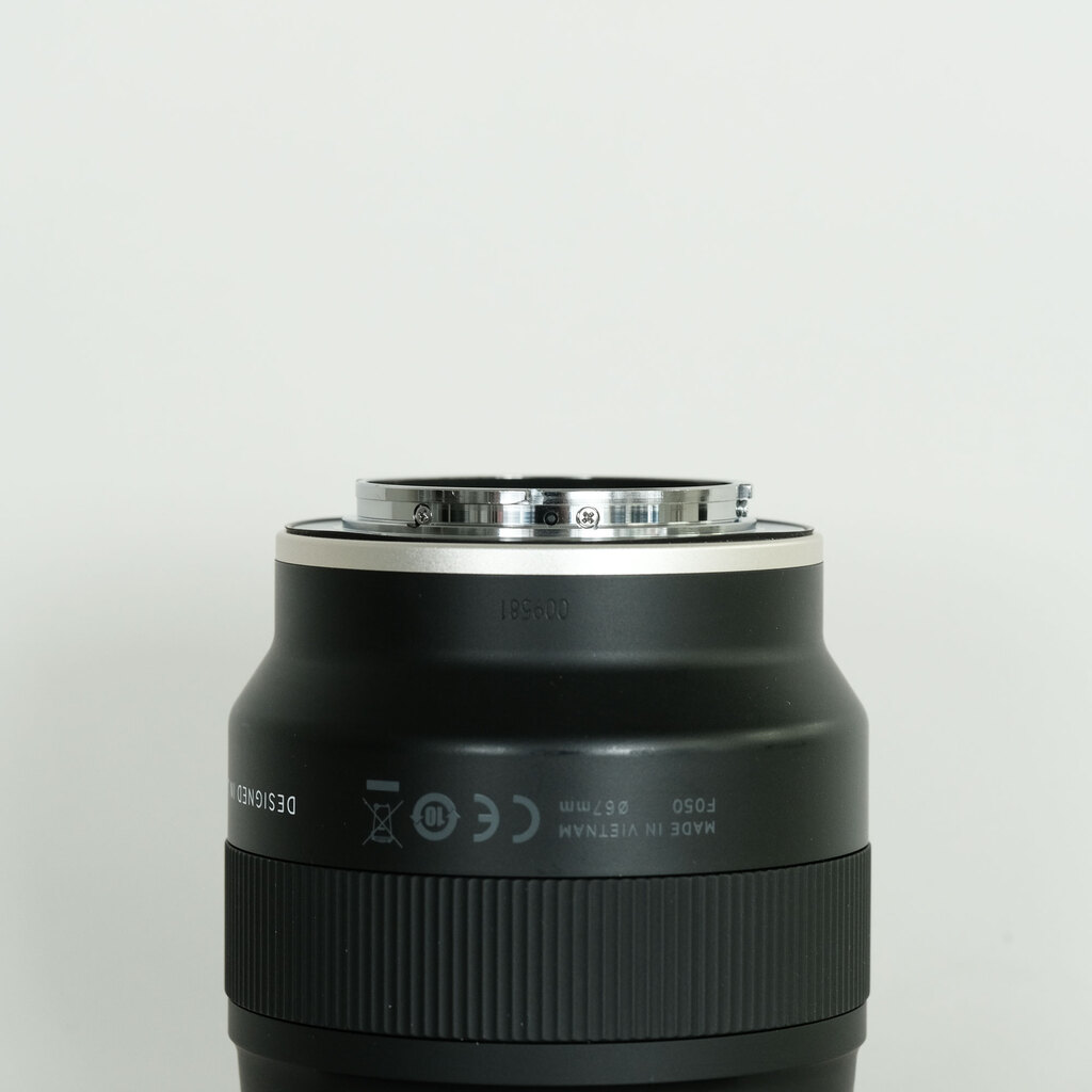 TAMRON 20mm F/2.8 Di III OSD M1:2 (Model F050) [ソニーE用]
