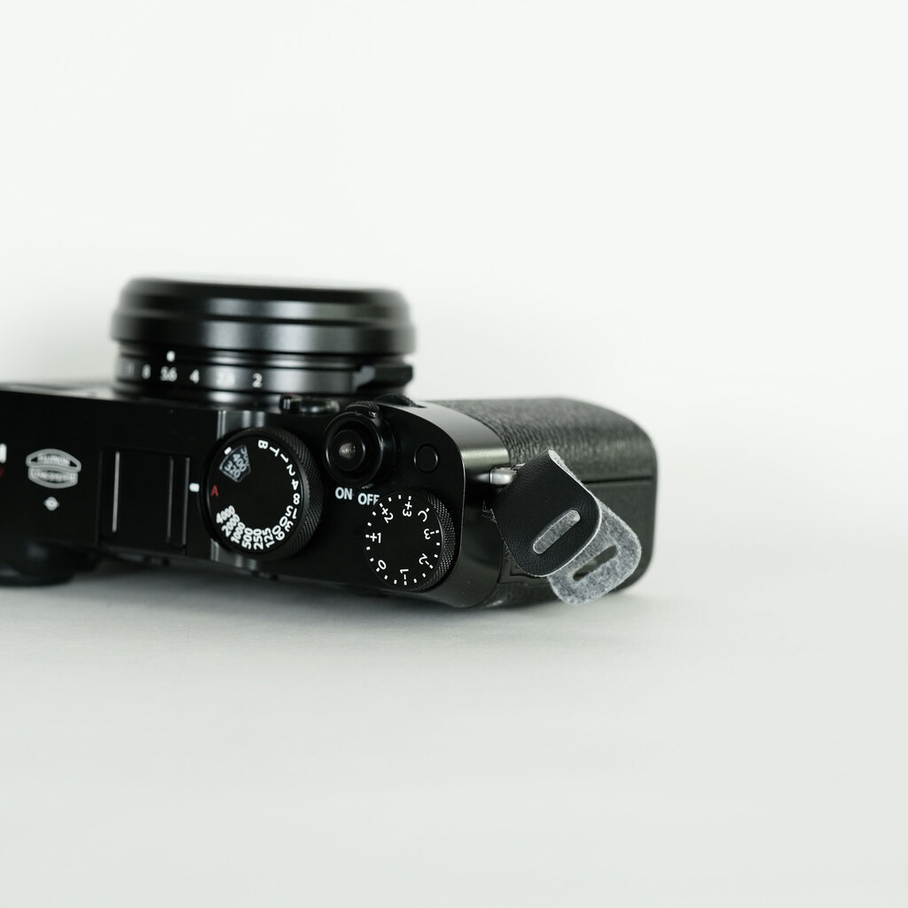 FUJIFILM X100V ブラック