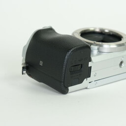 SONY α6400(ILCE-6400) SONY α6400(ILCE-6400)