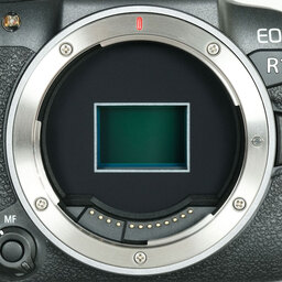 Canon EOS R10