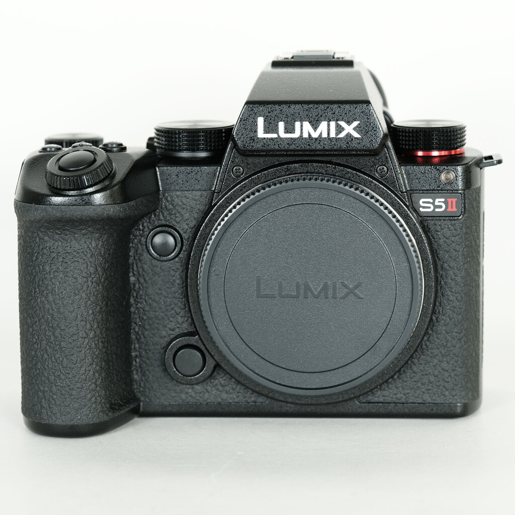 Panasonic LUMIX S5II DC-S5M2