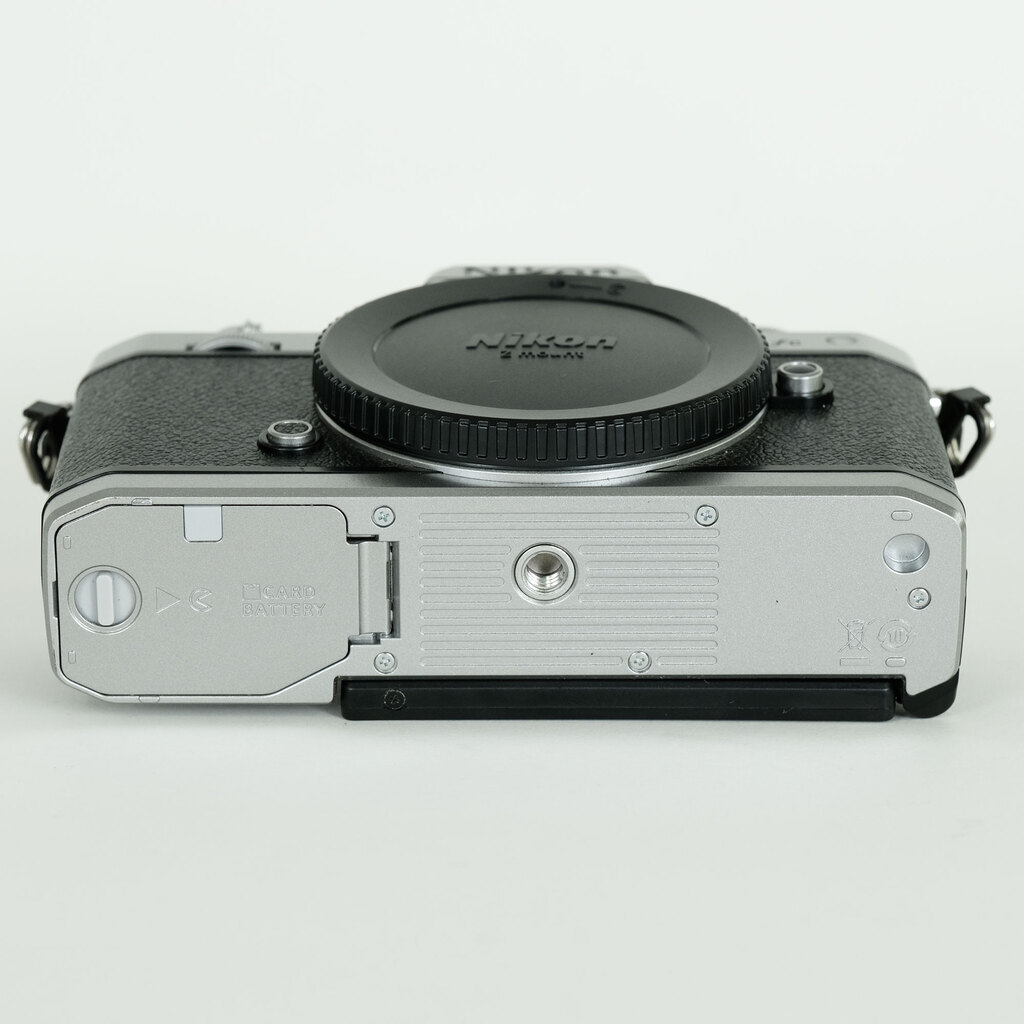 Nikon Z fcの出品 | ONE SCENE（ワンシーン）