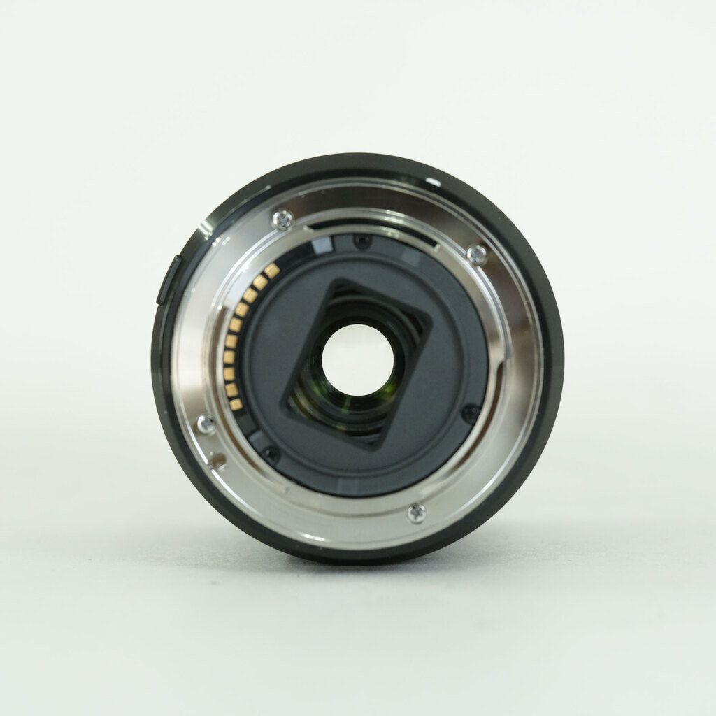 SONY E18-200mm F3.5-6.3 OSS LE SEL18200LE