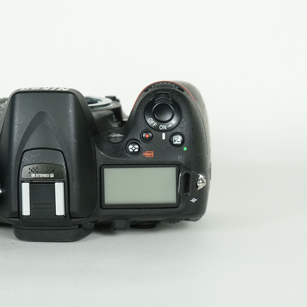 Nikon D7100の出品 | ONE SCENE（ワンシーン）