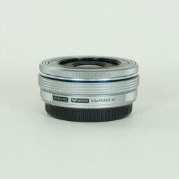 OLYMPUS M.ZUIKO DIGITAL ED 14-42mm F3.5-5.6 EZ シルバー