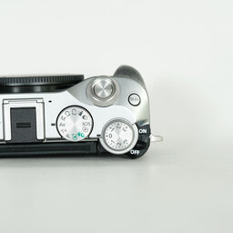 Canon EOS M6 Canon EOS M6