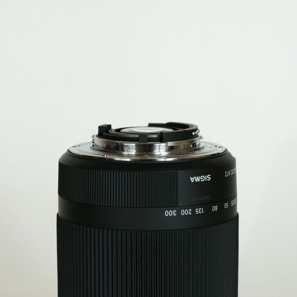 SIGMA 18-300mm F3.5-6.3 DC MACRO OS HSM｜Contemporary [ニコンF用]