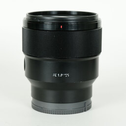 SONY FE 85mm F1.8 SEL85F18