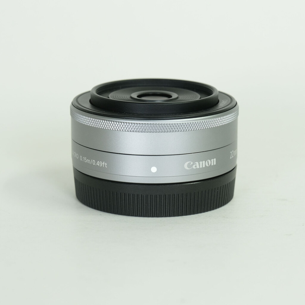 Canon EF-M22mm F2 STM Canon EF-M22mm F2 STM