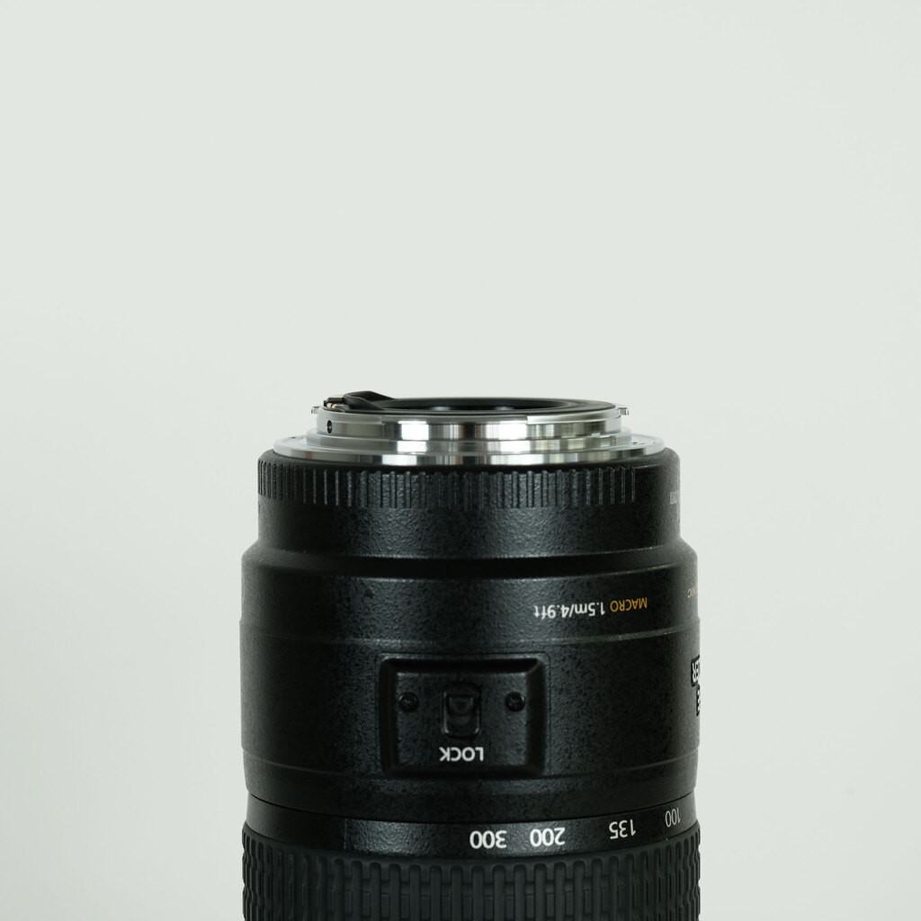 Canon EF70-300mm F4-5.6 IS USM
