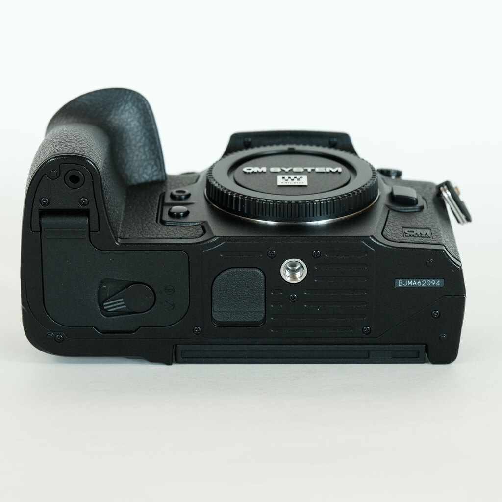 OM SYSTEM OM-1