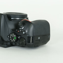 Nikon D5600