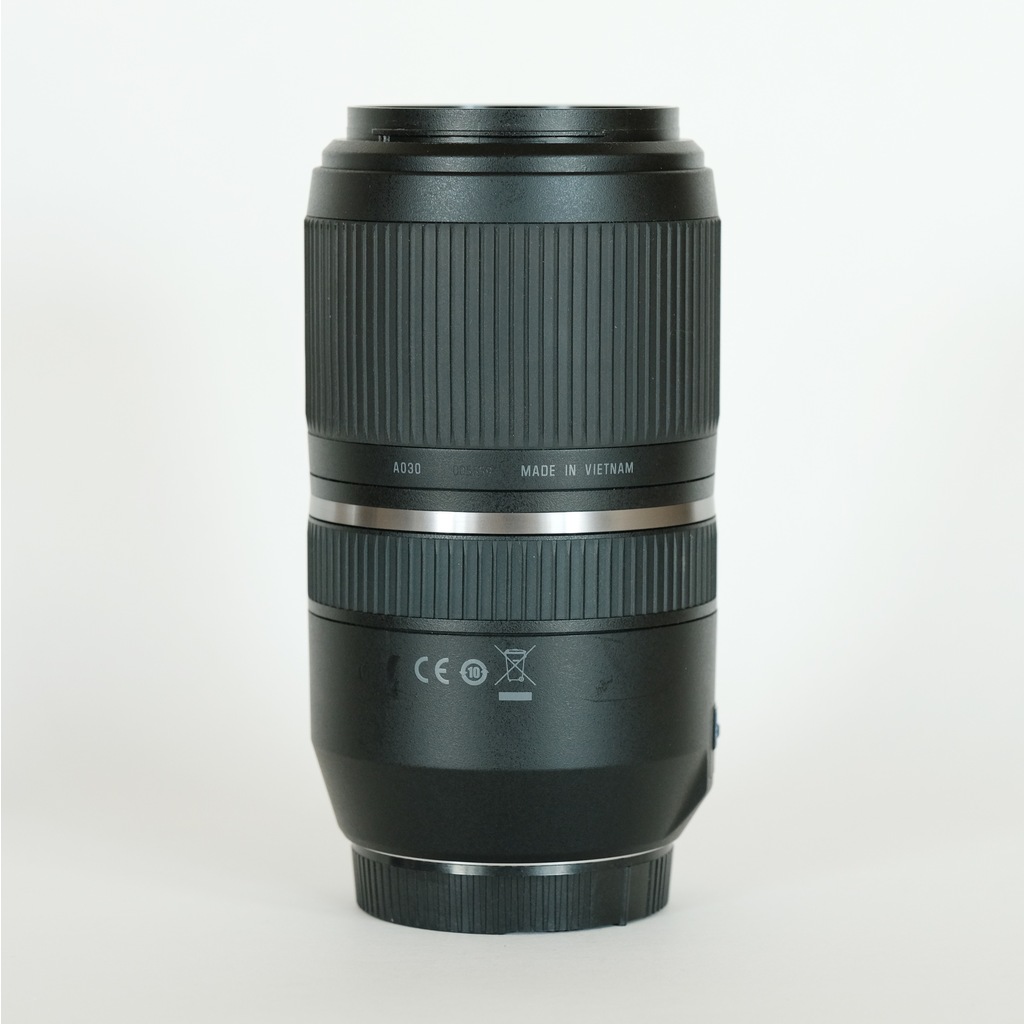 【美品】SP 70-300mm f4-5.6 DI VC USD（A030） TAMRON SP 70-300mm F/4-5.6 Di VC USD (Model A030) [キヤノンEF用]の