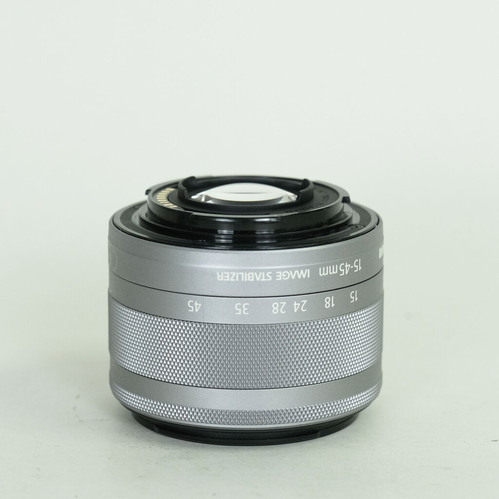 Canon EF-M15-45mm F3.5-6.3 IS STM Canon EF-M15-45mm F3.5-6.3 IS STM