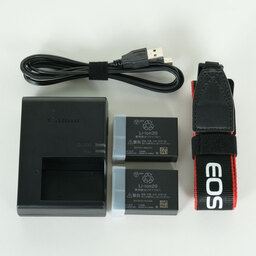 Canon EOS Kiss X8i