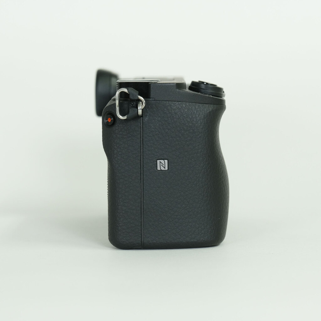SONY α6400（ILCE-6400）
