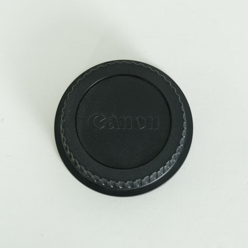 Canon EF-S18-55mm F4-5.6 IS STM