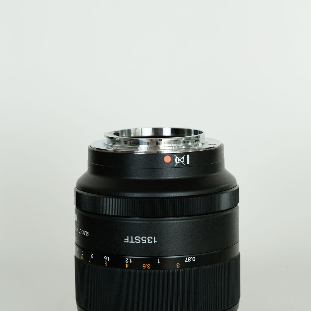SONY 135mm F2.8 [T4.5] STF SAL135F28